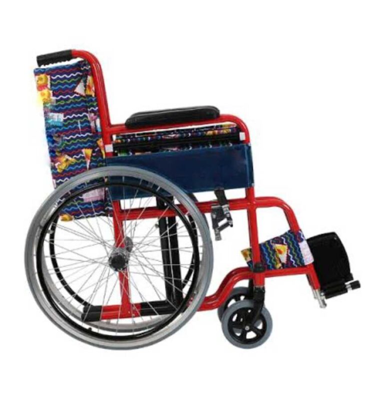 romer-r302-manuel-tekerlekli-cocuk-sandalyesi-1897-12-B